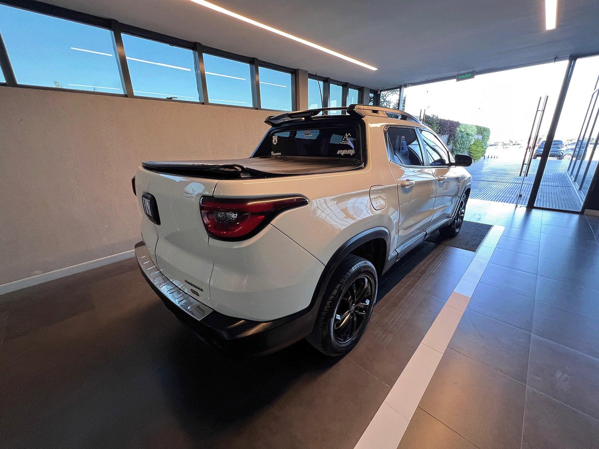 Fiat Toro 2.0 Freedom 4x4 - Imagen 8